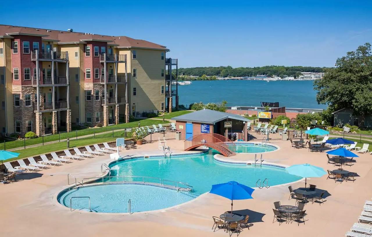 Hotel Bridges Bay 3*